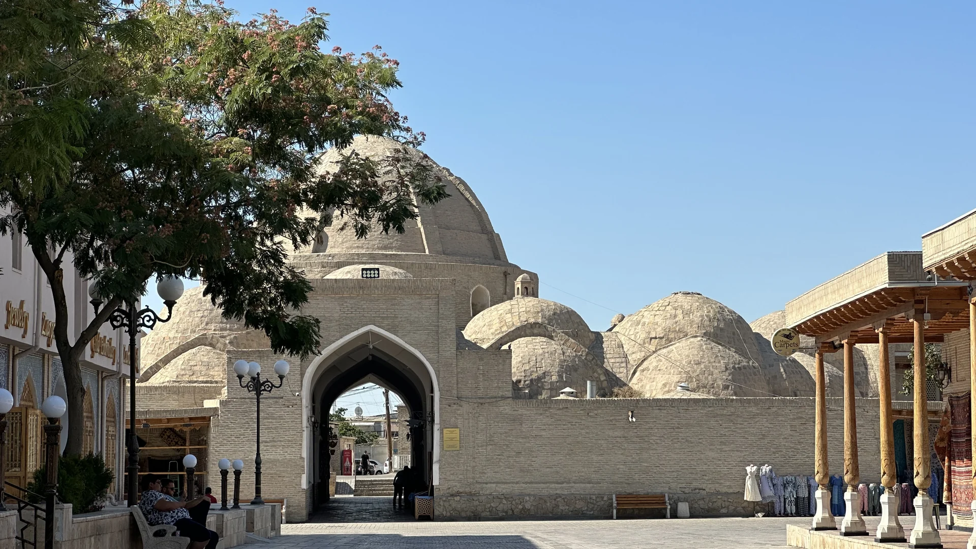 توكي زارجارون في بخارى، أوزبكستان