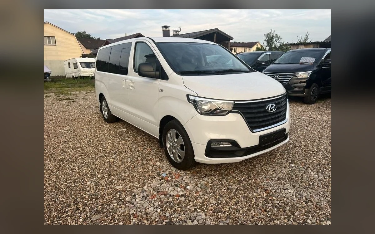 Hyundai Starex