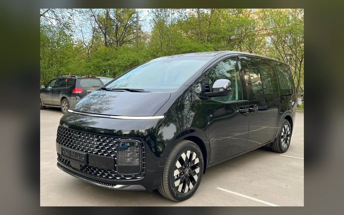 Hyundai Staria